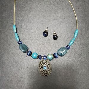 **Last Chance!! Final Sale** Avon gold tone blue bead necklace & earring set